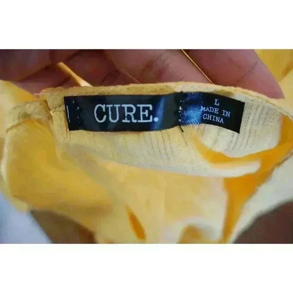 Cure Yellow 100% Cotton Short Sleeve Blouse, Size L - Picture 2 of 14